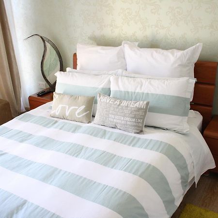 Sunflower Court Bed And Breakfast Габороне Экстерьер фото